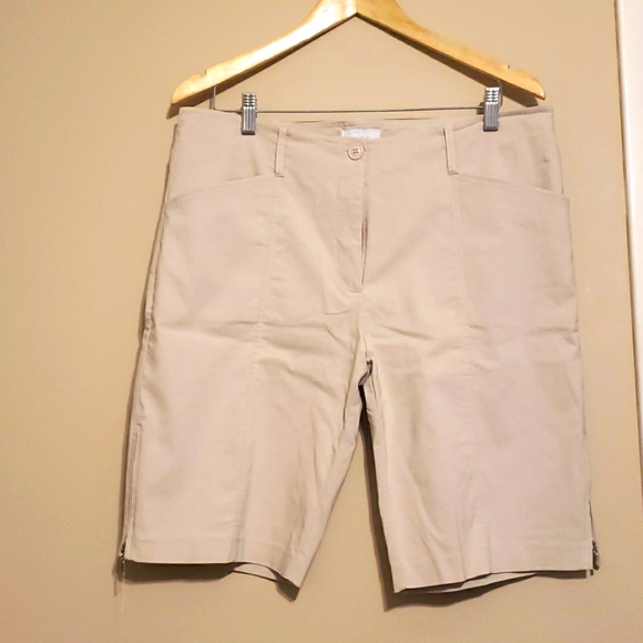 Golf Shorts - Picture 1 of 5